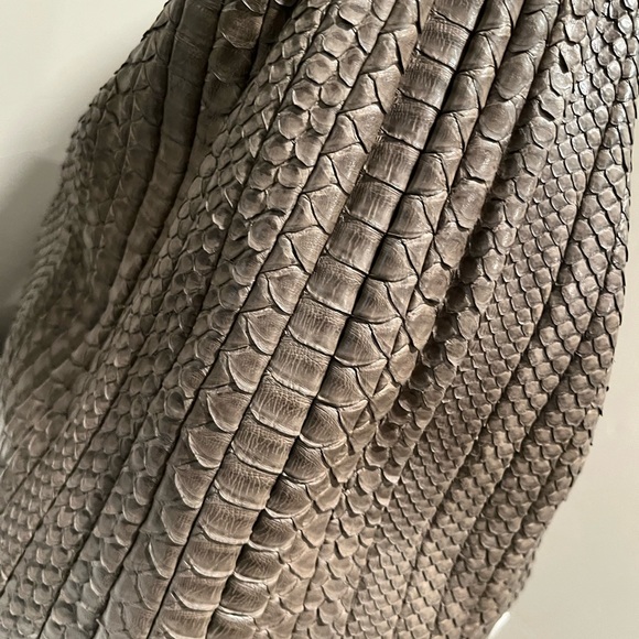 Purse Hobo Bag Ling Wu python snake skin Olive color$468 - Picture 10 of 15